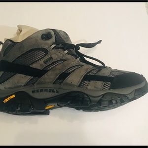 NWT Merrell Moab  2 Mid Wp Wide Width Boots